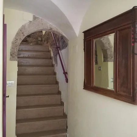 Vecchia *